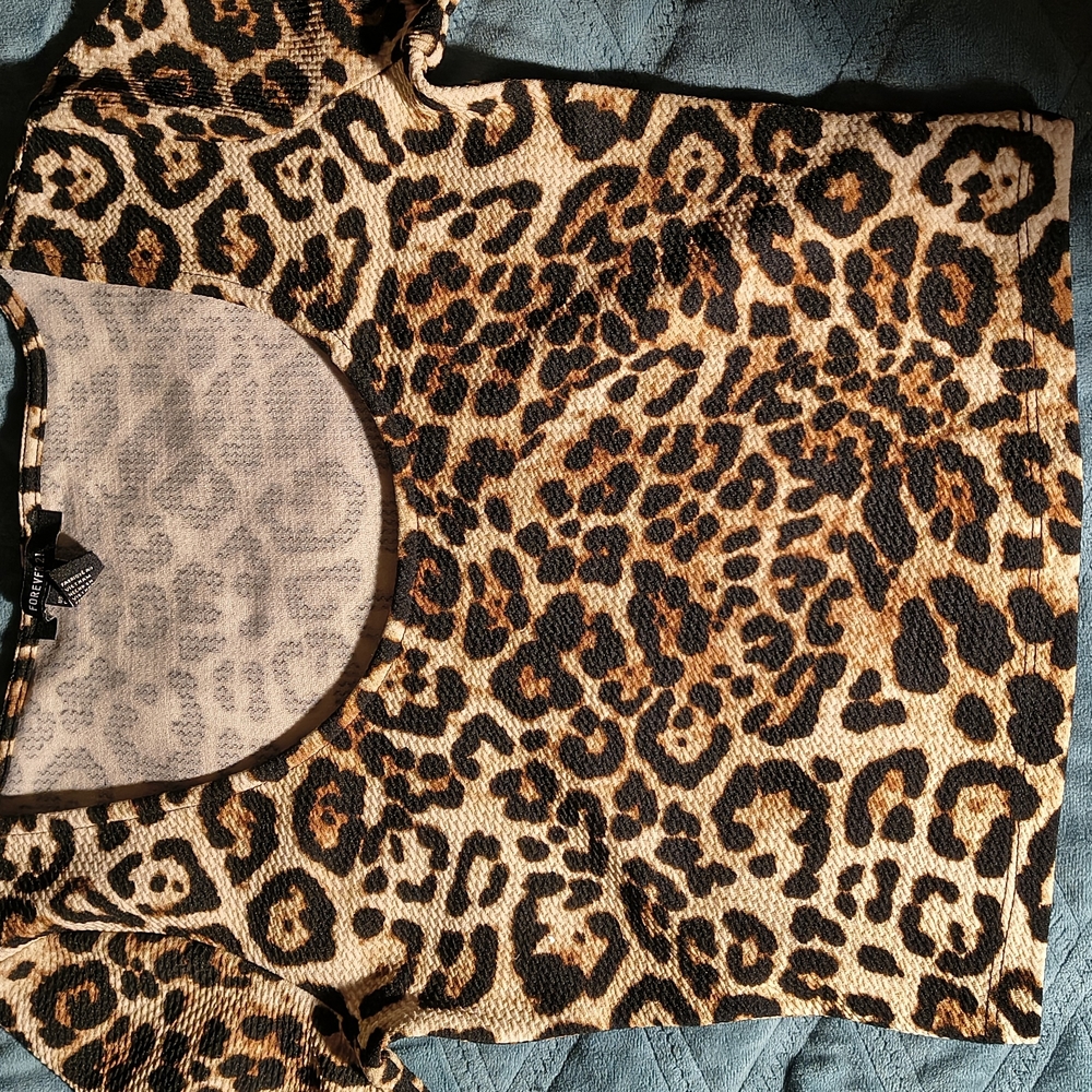 Forever 21 Cheetah Print Crop Top